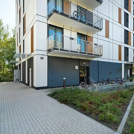 Elegant In For Remote Work With Parking And Balcony By Renters Apartment Posen